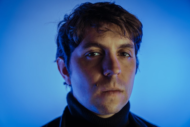 Review: Simón Willson’s ‘Feel Love’